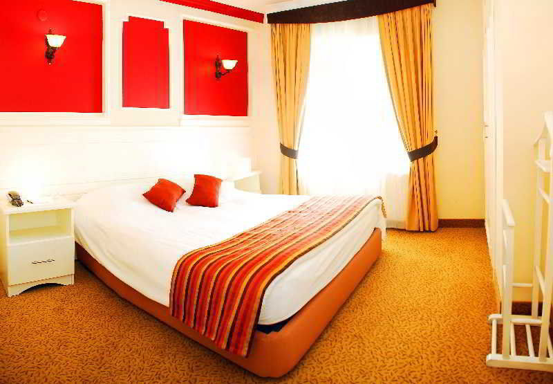La Palace Suites Sisli Istanbul Exterior photo