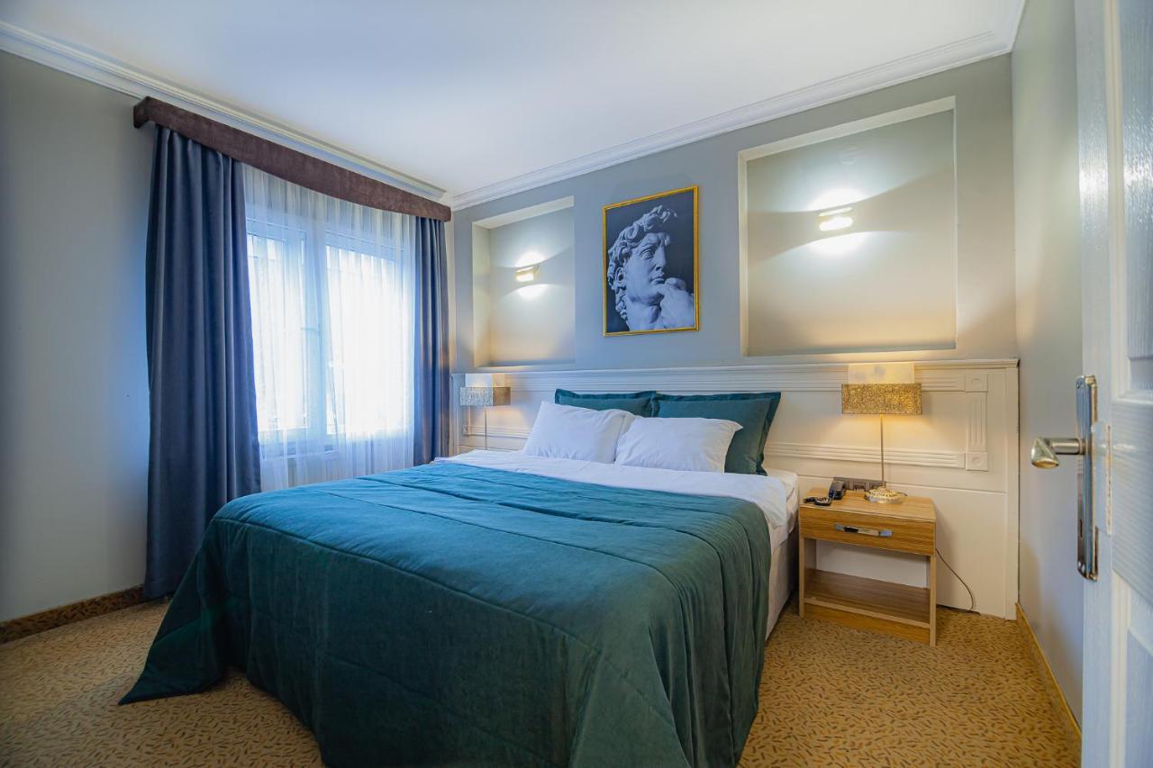La Palace Suites Sisli Istanbul Exterior photo